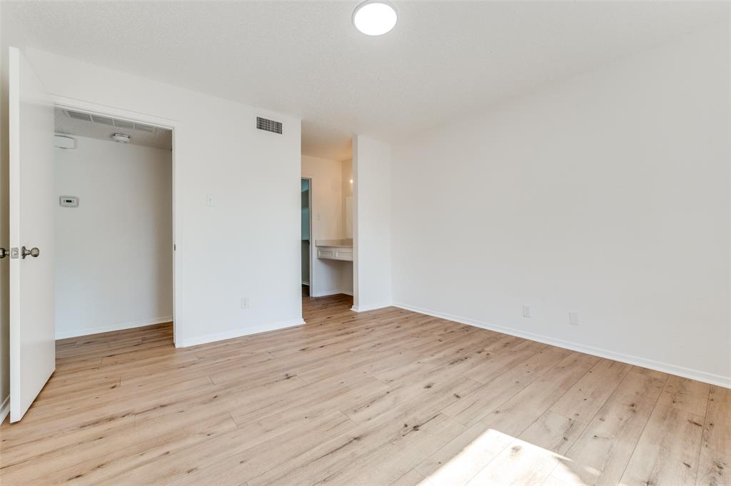 River Oaks Condos - Residential