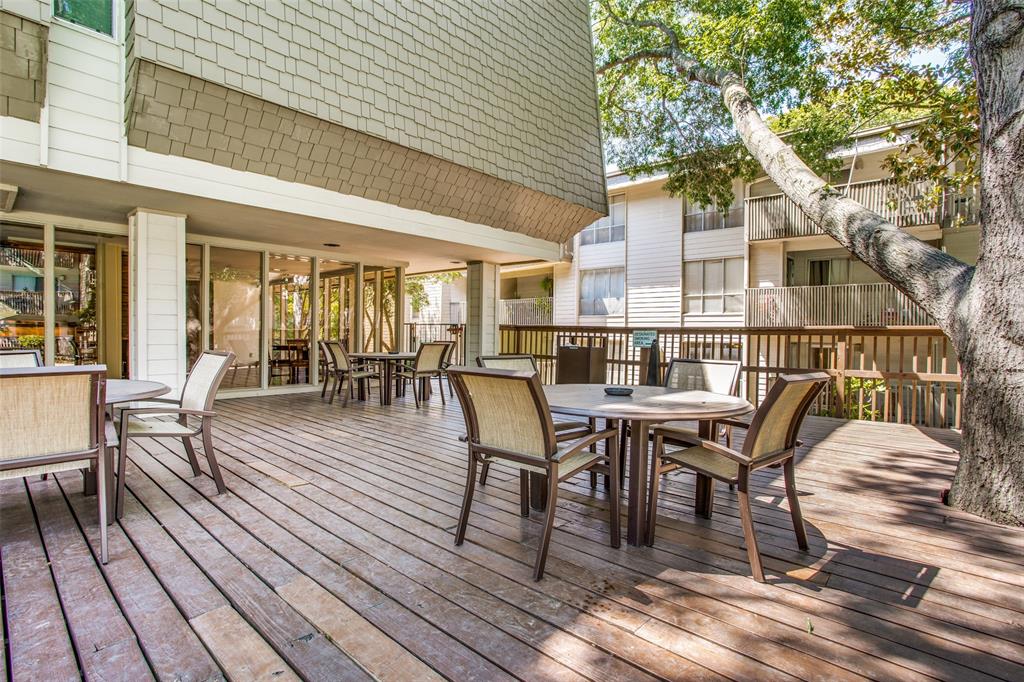 River Oaks Condos - Residential