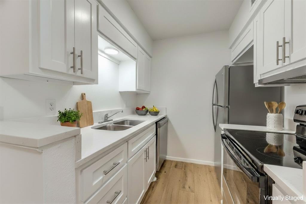 River Oaks Condos - Residential