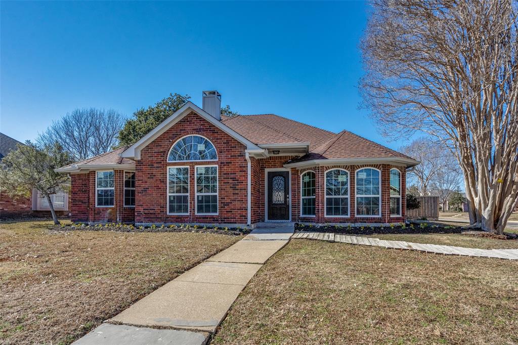 515 N Winding Oaks Drive