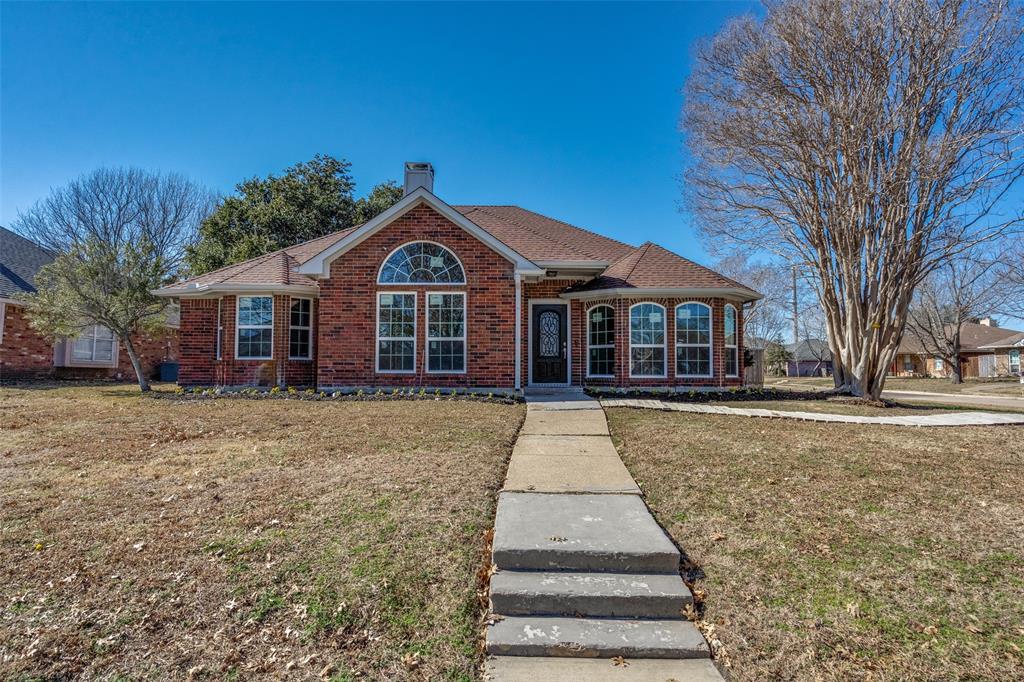 515 N Winding Oaks Drive