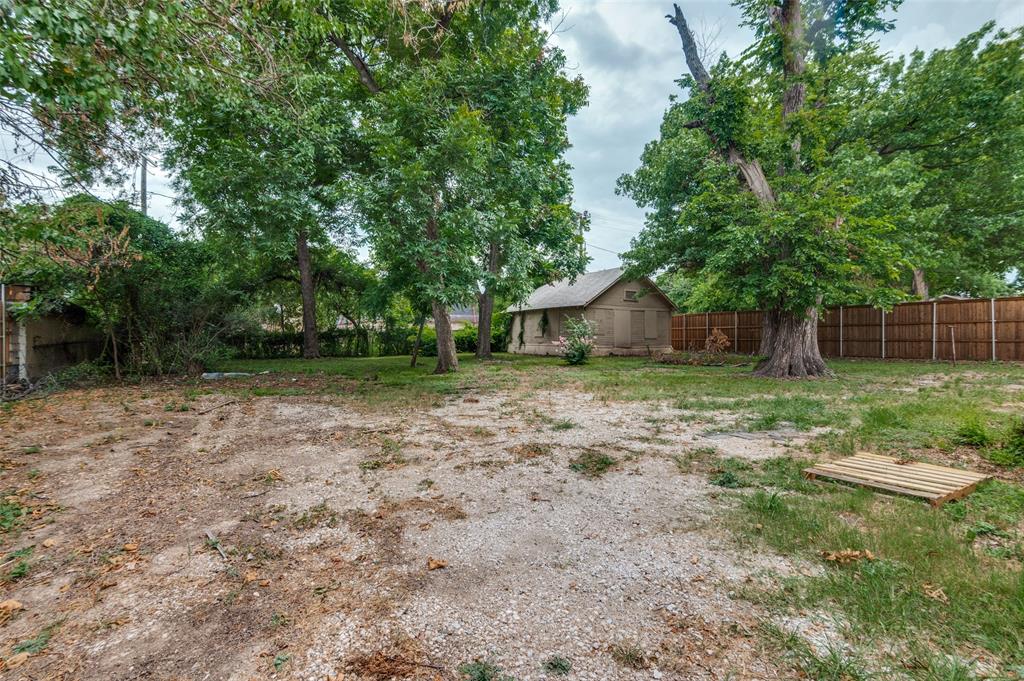 Dallas Land & Loan 03 - Residential Lease