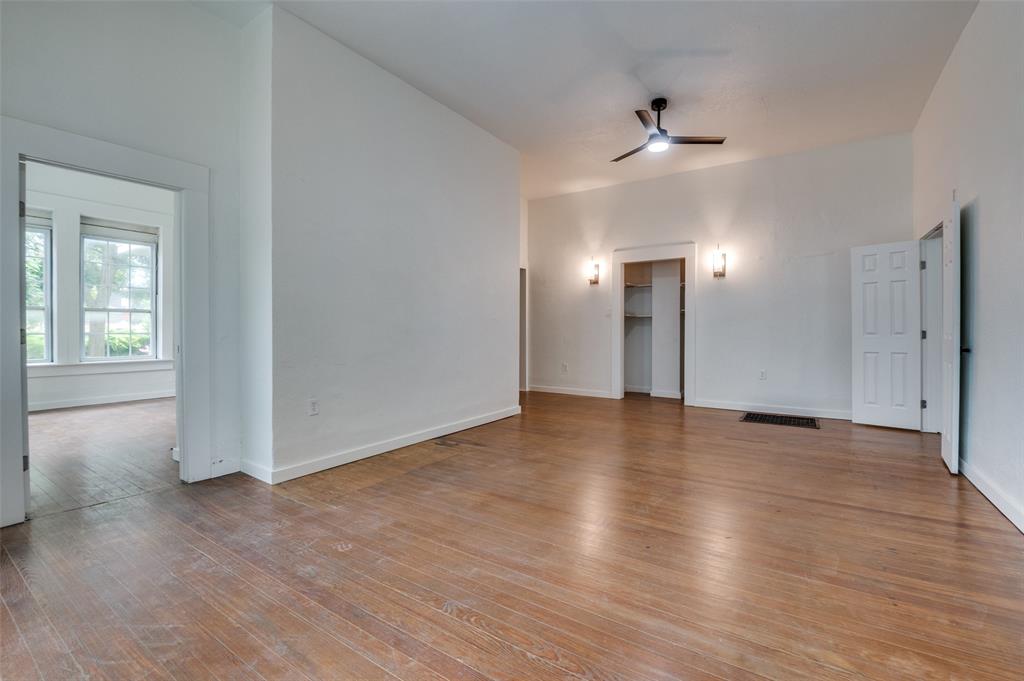 Dallas Land & Loan 03 - Residential Lease