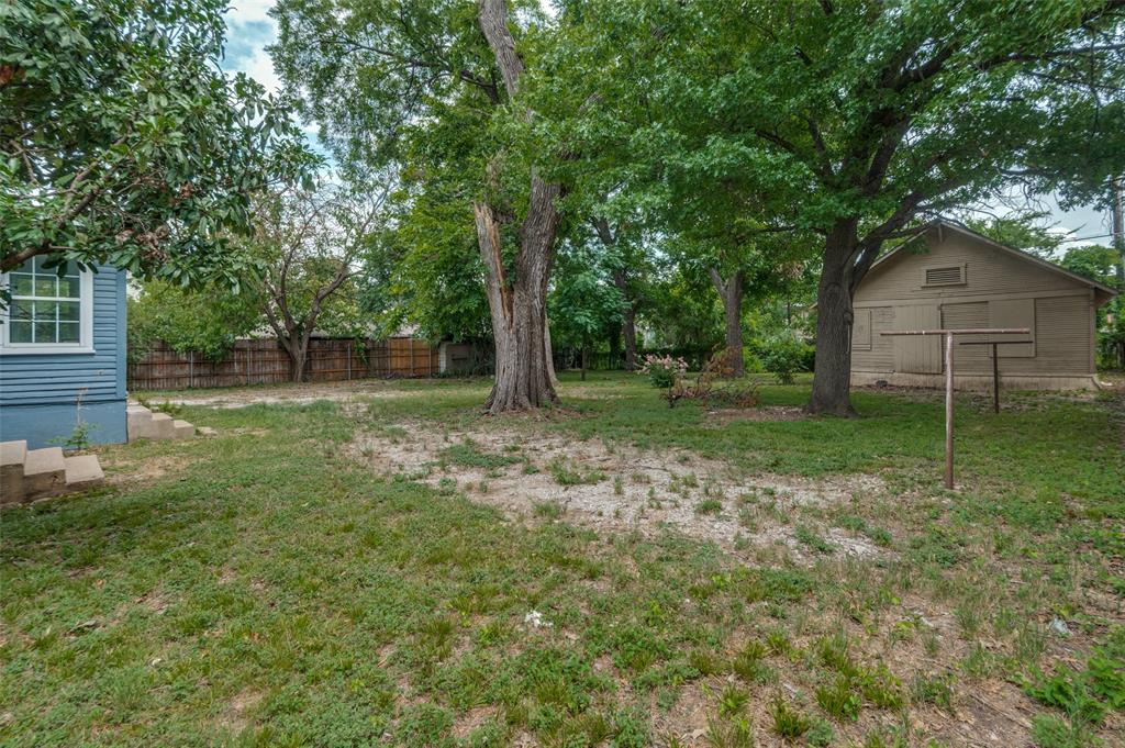 Dallas Land & Loan 03 - Residential Lease