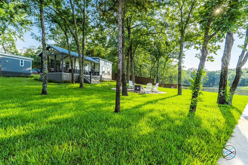 105 Esquire Estates Road