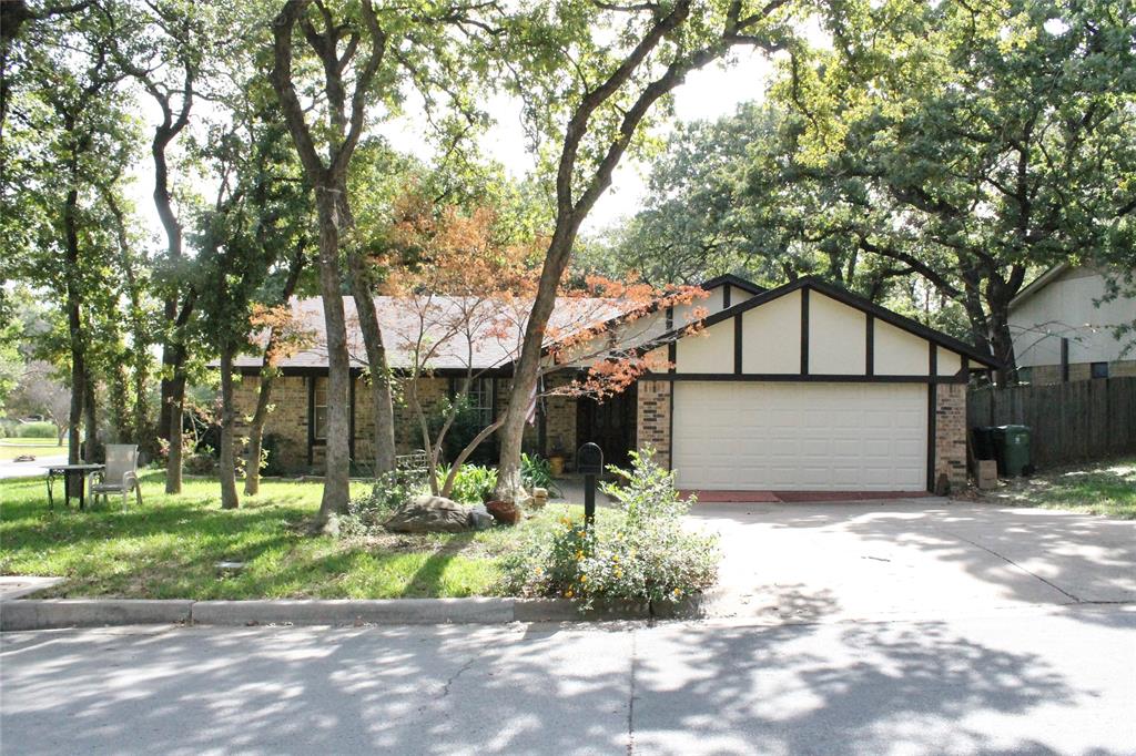 Photo of 5301 Aurora Court, Arlington, TX 76017 (MLS # 21421400)