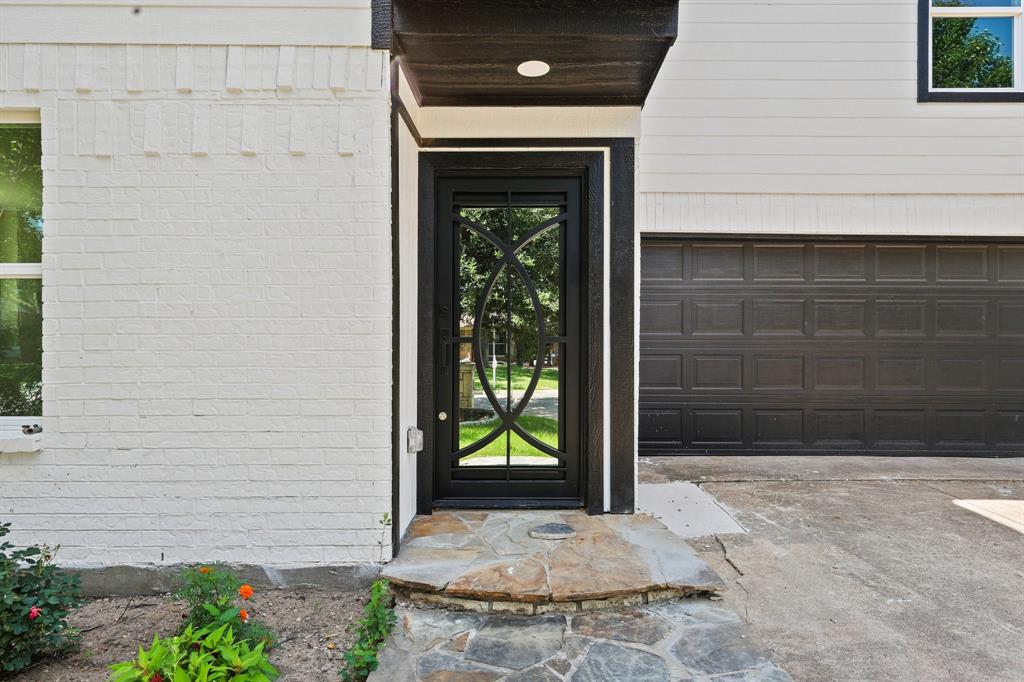 4732 Moss Rose Drive
