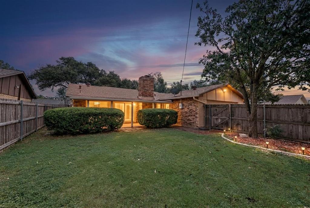 White Rock Village 01 - Residential