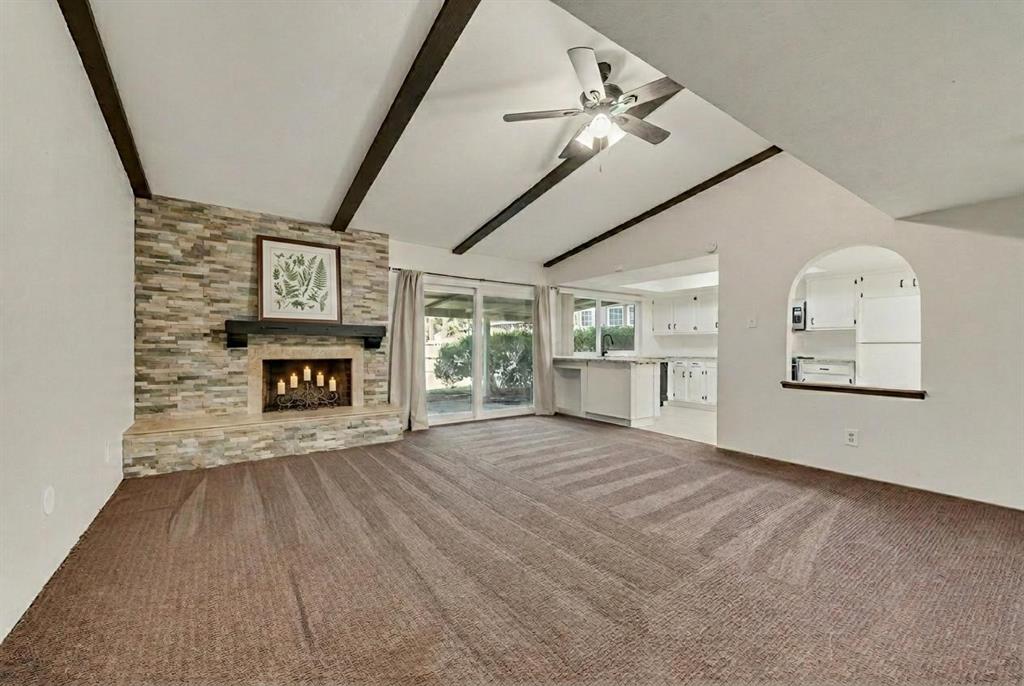 White Rock Village 01 - Residential