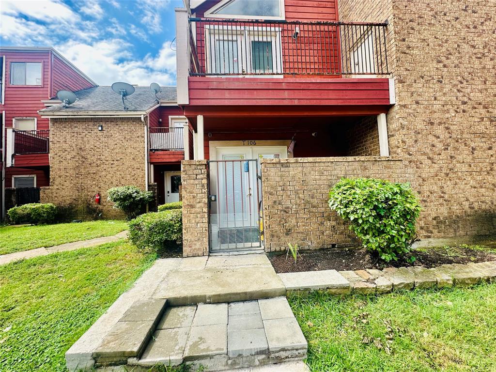 9839 Walnut Street T106