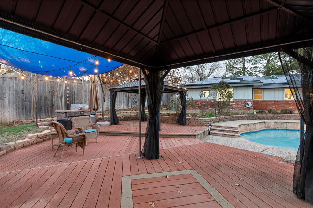 Grapevine, Texas 76051, United States, 4 Bedrooms Bedrooms, ,5 BathroomsBathrooms,Residential,Pending,7990