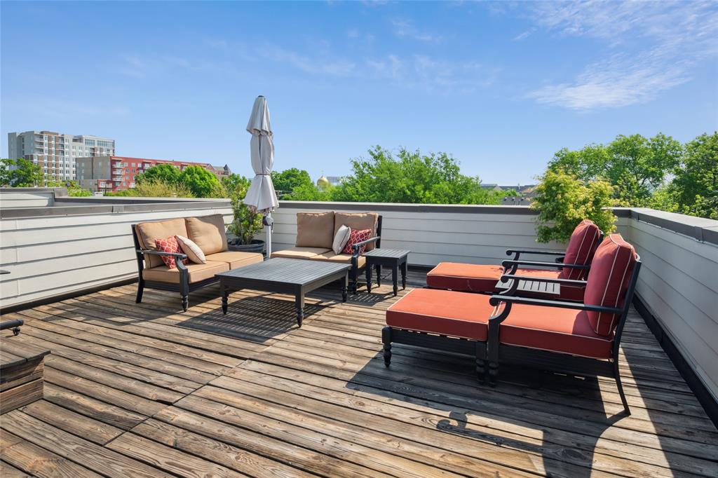 Twnhms 4111 - Residential