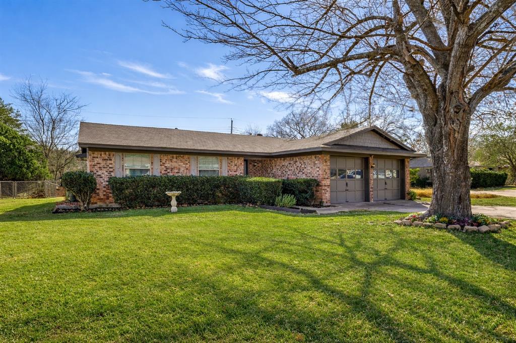 1019 S Valentine Drive