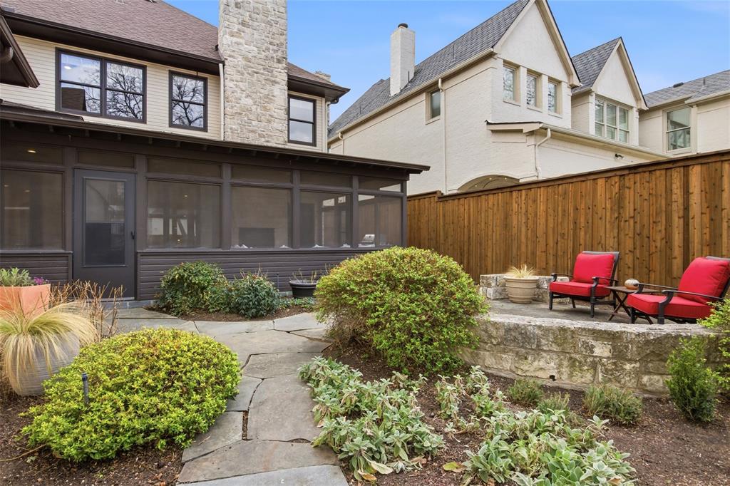 Caruth Hills 6 - Residential