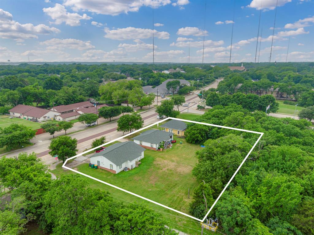 Photo 1 of 26 — 301 W Belt Line Road, Cedar Hill, TX 75104