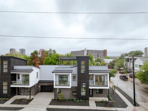 Photo of 4237 Sylvester Street, Dallas, TX 75219 (MLS # 21402422)