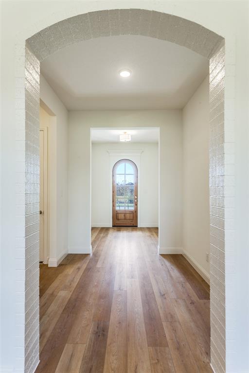 274 Observation Drive N