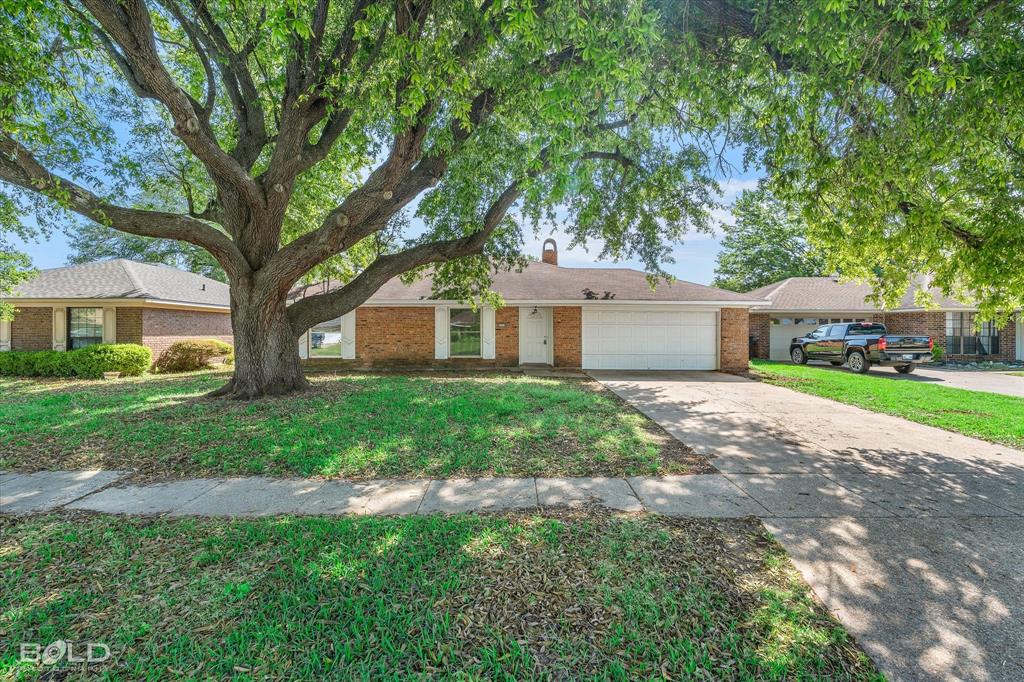 Bossier City, Louisiana 71112, United States, 3 Bedrooms Bedrooms, ,2 BathroomsBathrooms,Residential,Contingent,107332