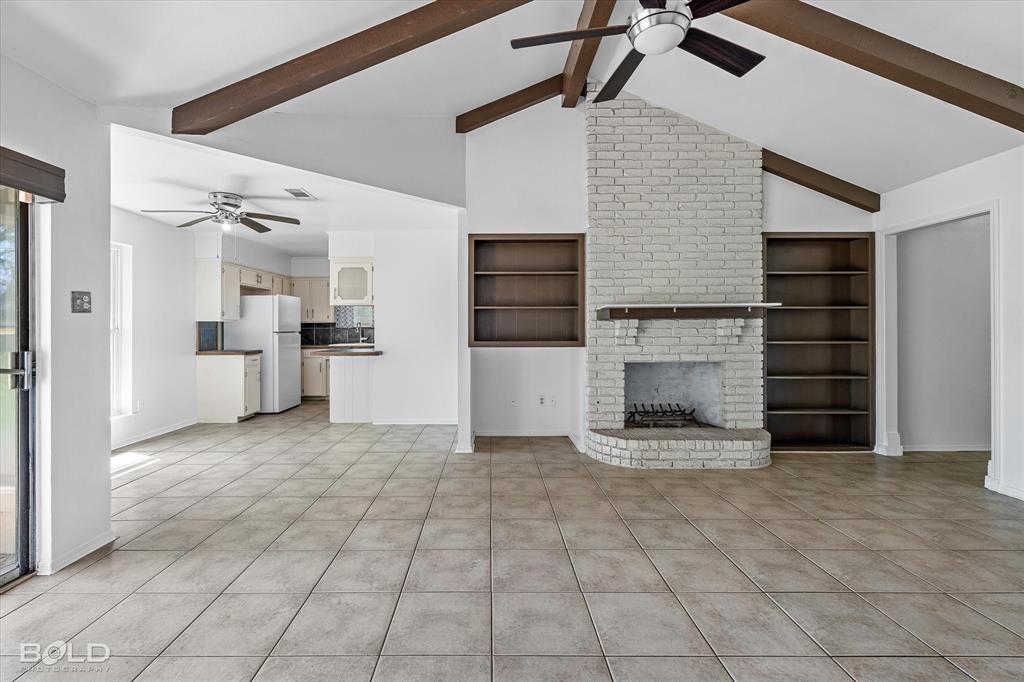 Bossier City, Louisiana 71112, United States, 3 Bedrooms Bedrooms, ,2 BathroomsBathrooms,Residential,Contingent,107332