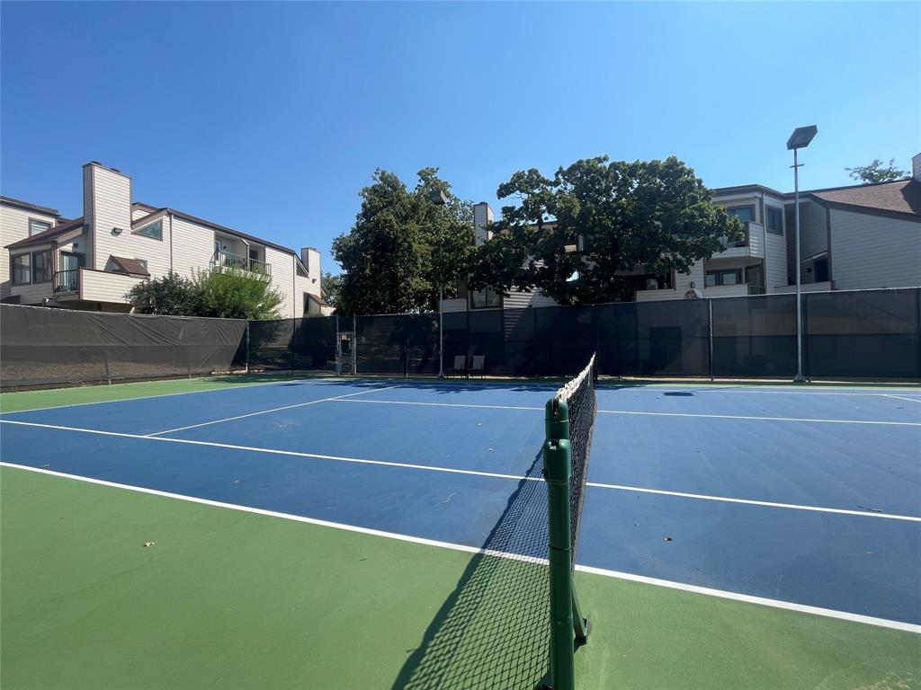 Arlington Oaks Condo - Residential