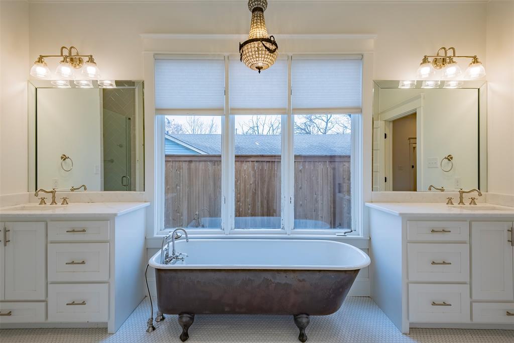 Town - Waxahachie - Residential