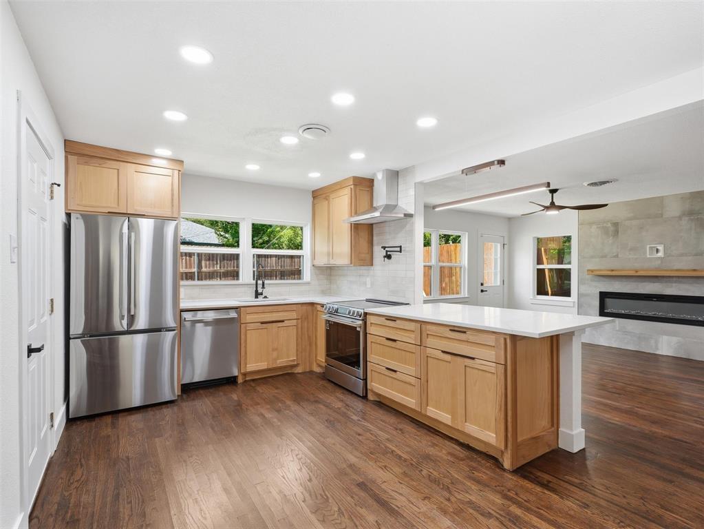 11207 Flamingo Lane