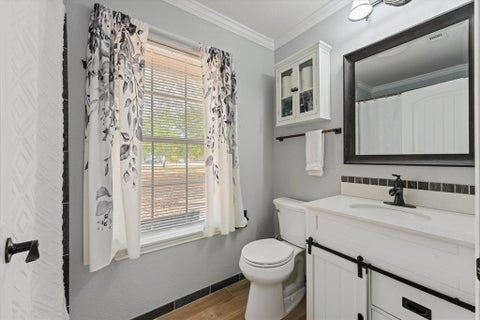 Tiny photo for 102 Old Pecan, Ennis, TX 75119 (MLS # 21385323)