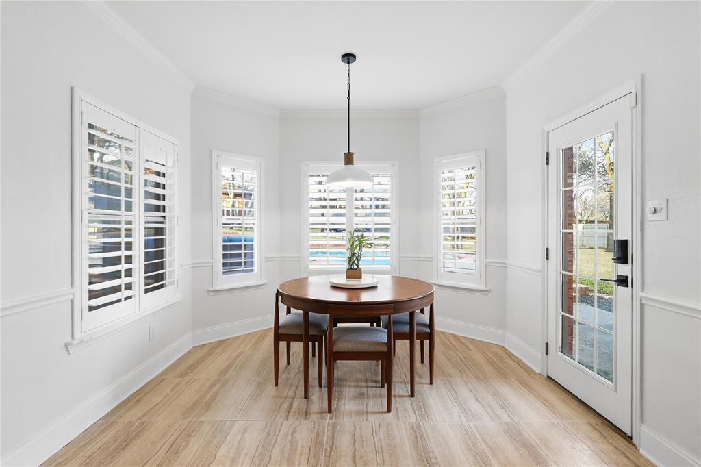 1525 Lost Lake Drive