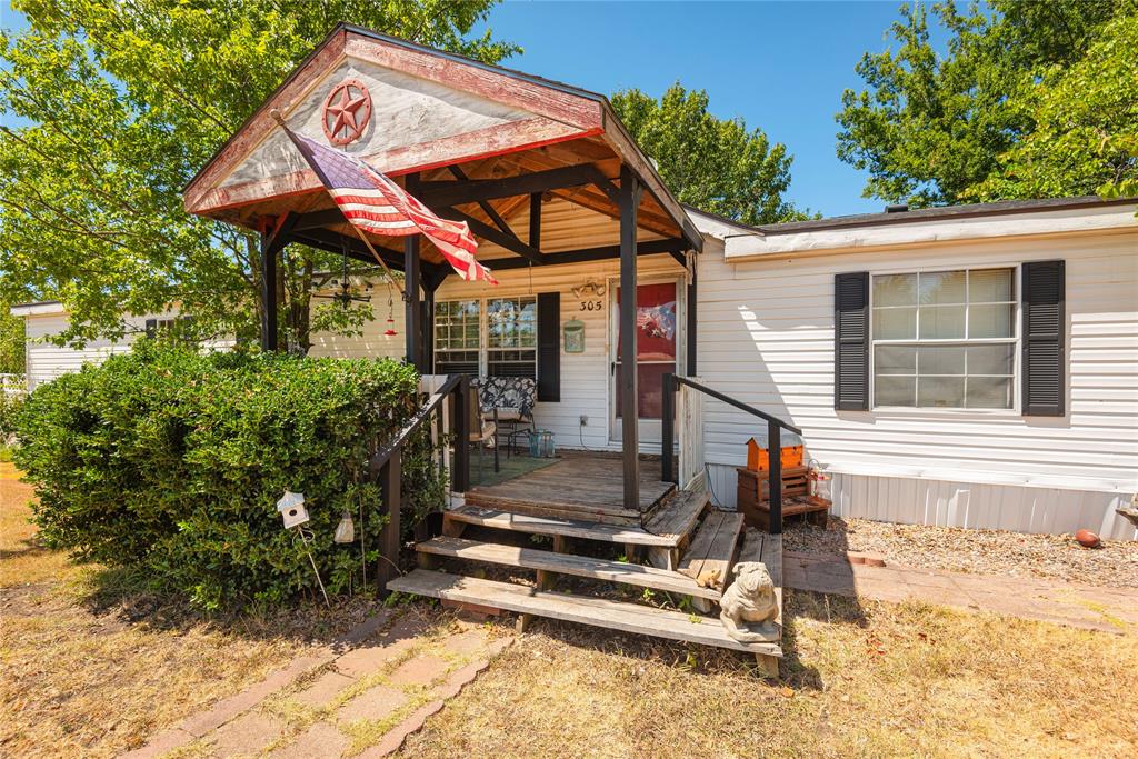 305 Westmoreland Circle