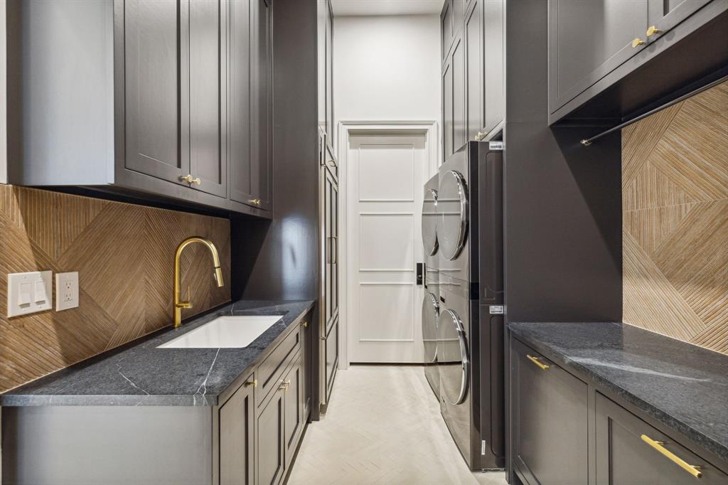 Long Cove - Residential