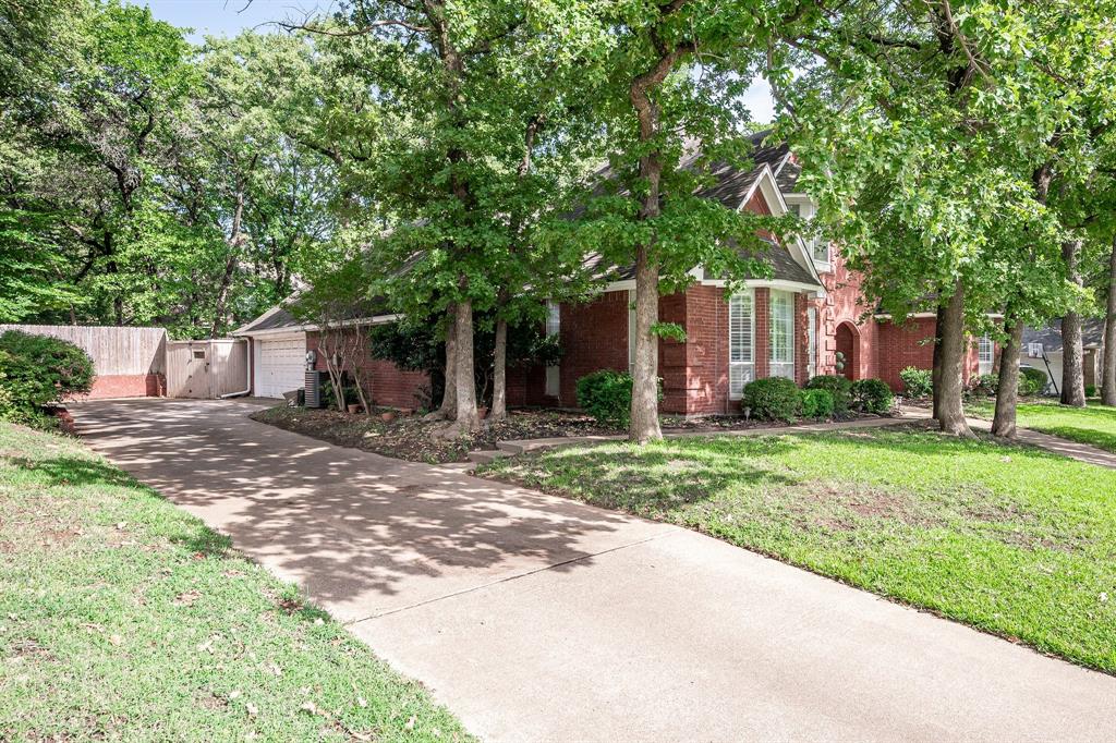 8312 Thorncrest Court