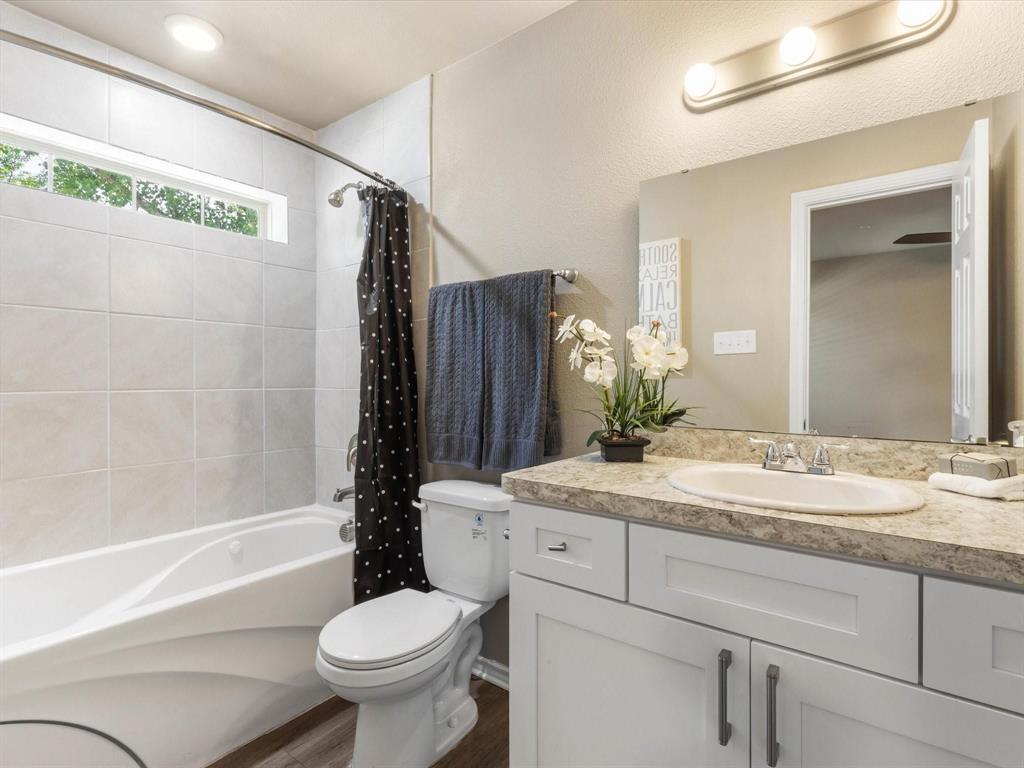 Sablr Ridge Condos Ph 01 06 - Residential Lease