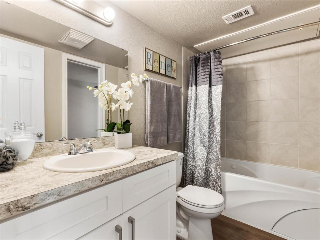 Sablr Ridge Condos Ph 01 06 - Residential Lease