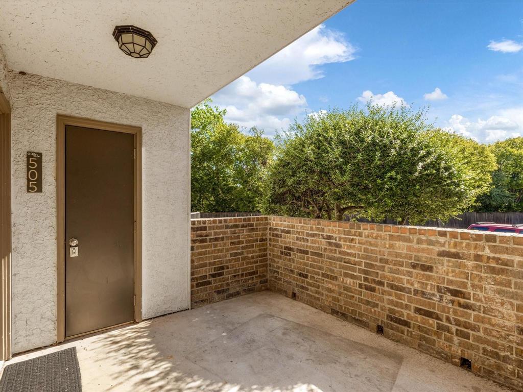 Sablr Ridge Condos Ph 01 06 - Residential Lease