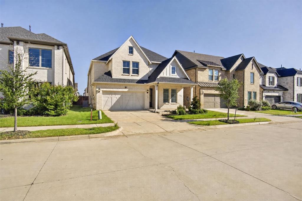 213 Scottish Way