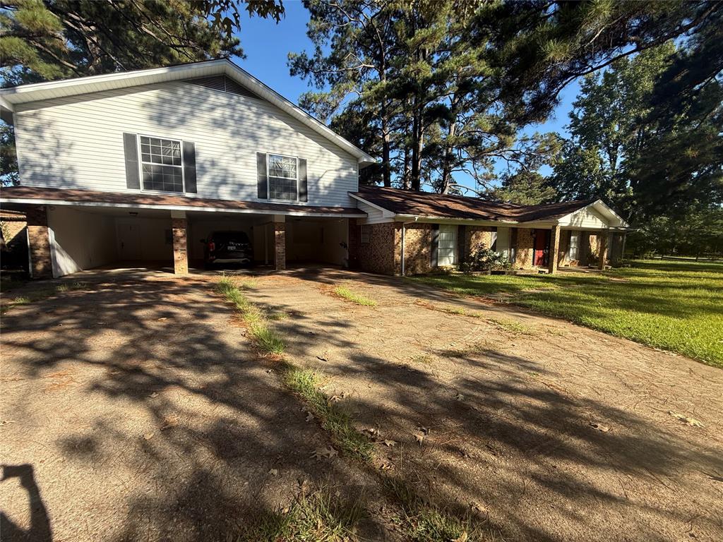 Springhill, Louisiana 71075, United States, 5 Bedrooms Bedrooms, ,4 BathroomsBathrooms,Residential,Contingent,218520