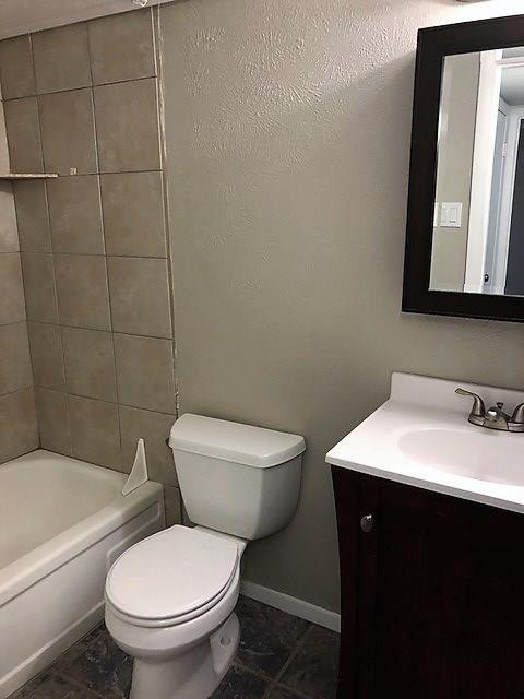 Park Lane Twnhms Ph 01 - Residential Lease