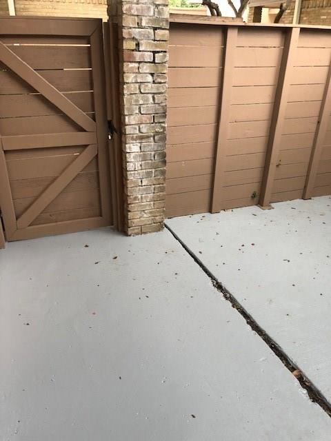 Park Lane Twnhms Ph 01 - Residential Lease