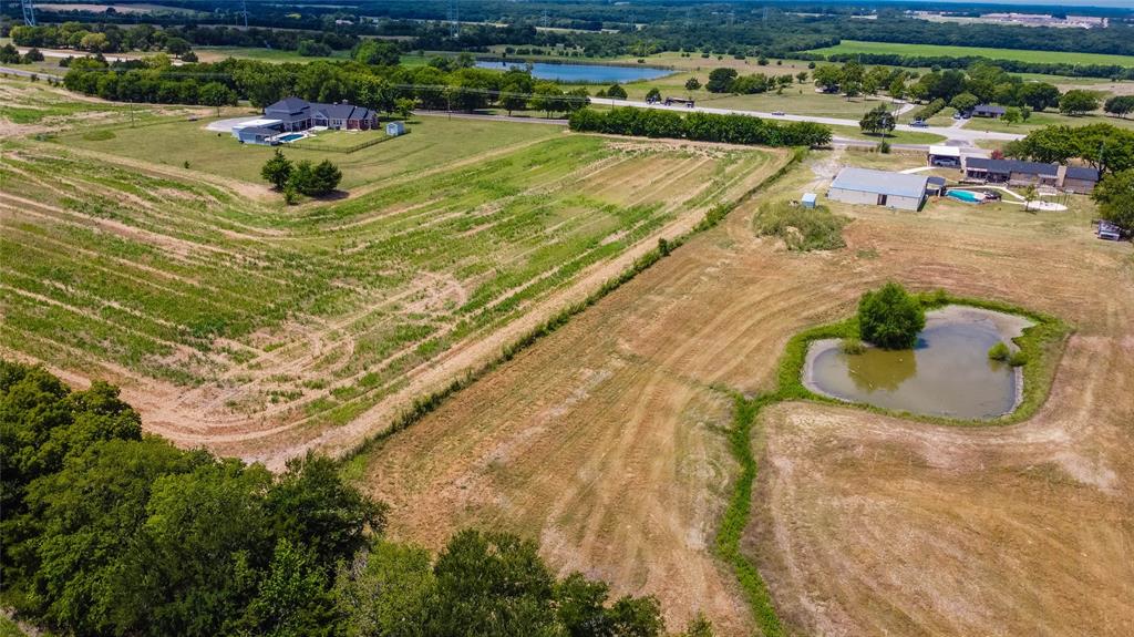 8204 County Road 1061