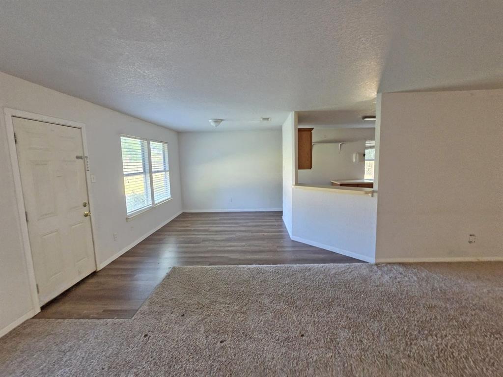 6204 Kelly Drive