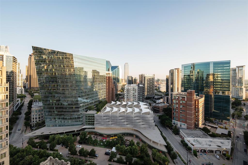 Tower & Regency Row Residence Condo - Residential