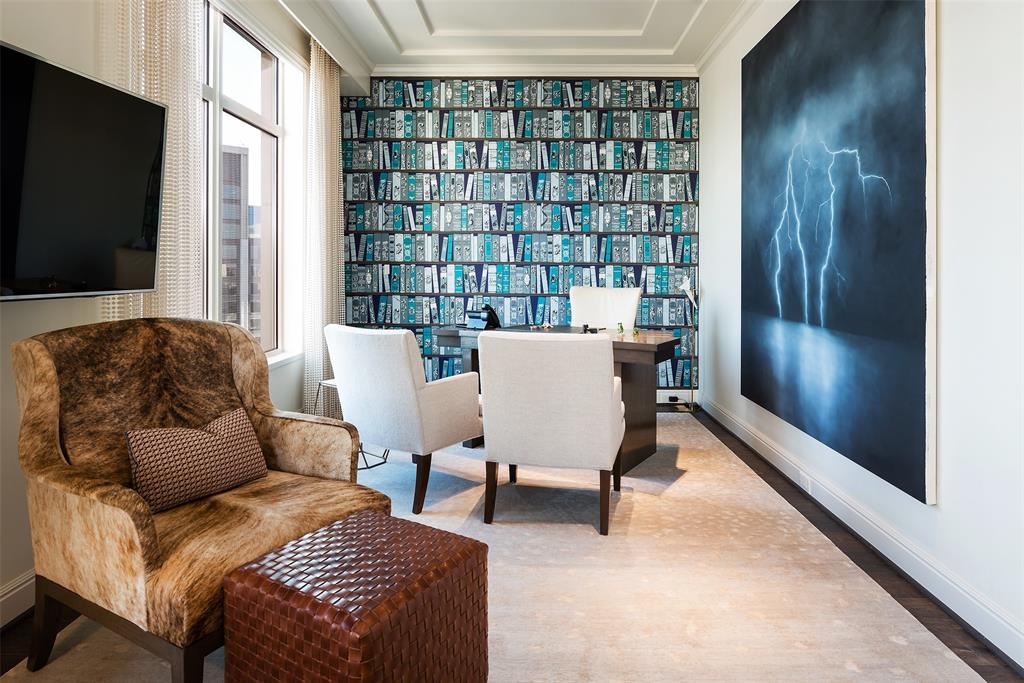 Tower & Regency Row Residence Condo - Residential