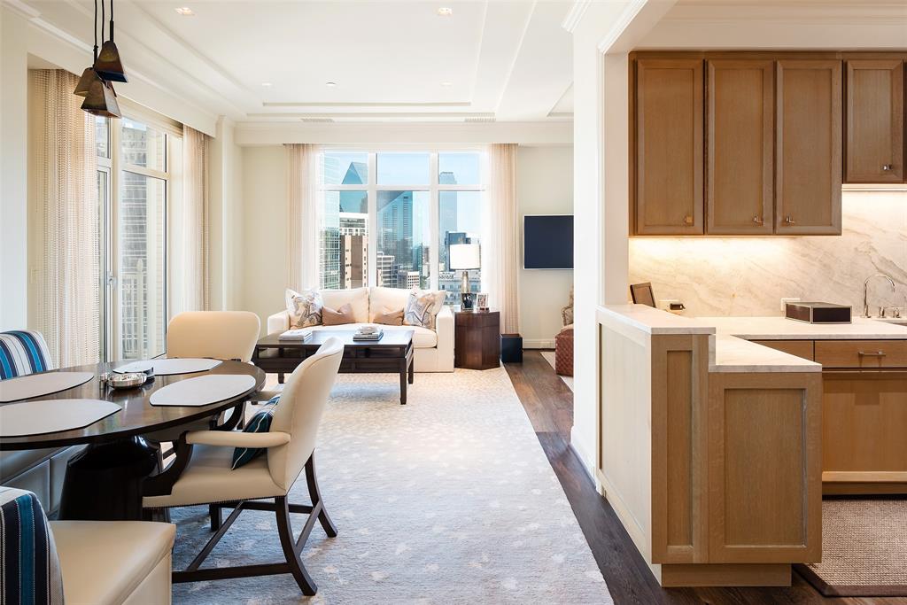 Tower & Regency Row Residence Condo - Residential