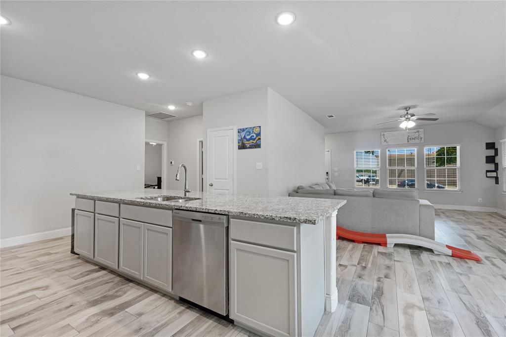 Redford Place Addition - Residential Lease