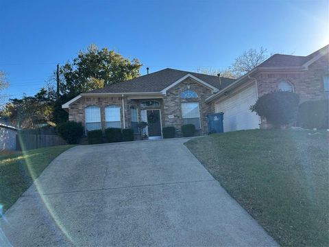 A home in DeSoto