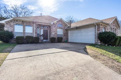 A home in DeSoto