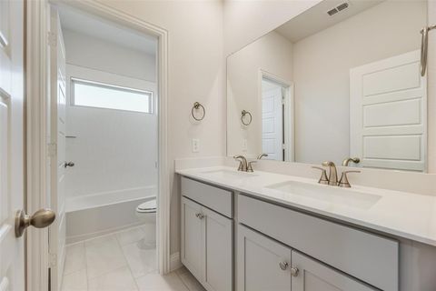 Tiny photo for 136 Bable Run Street, Little Elm, TX 75068 (MLS # 21235117)