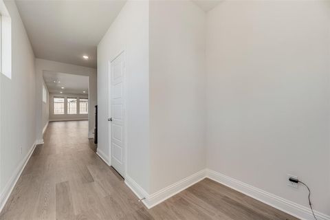 Tiny photo for 136 Bable Run Street, Little Elm, TX 75068 (MLS # 21235117)