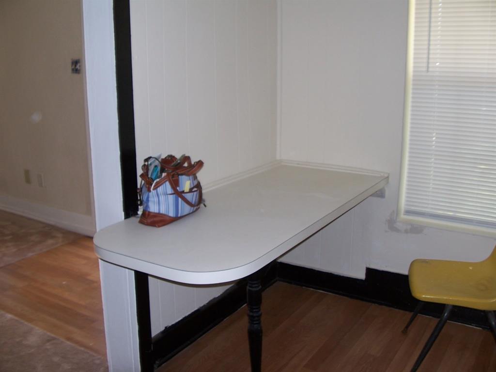 Fort Worth, Texas 76111, United States, 2 Bedrooms Bedrooms, ,1 BathroomBathrooms,Residential,Pending,127299