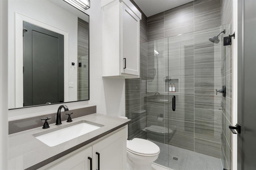 Hidden Creeks Pointe - Residential